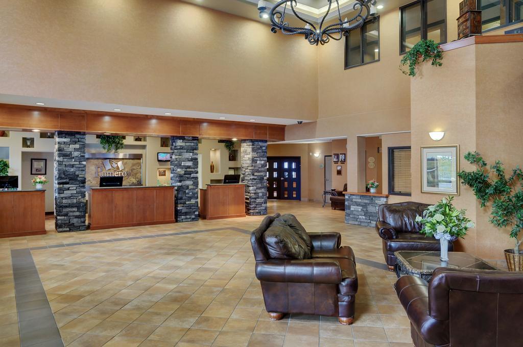 Pomeroy Inn & Suites Fort St. John 외부 사진