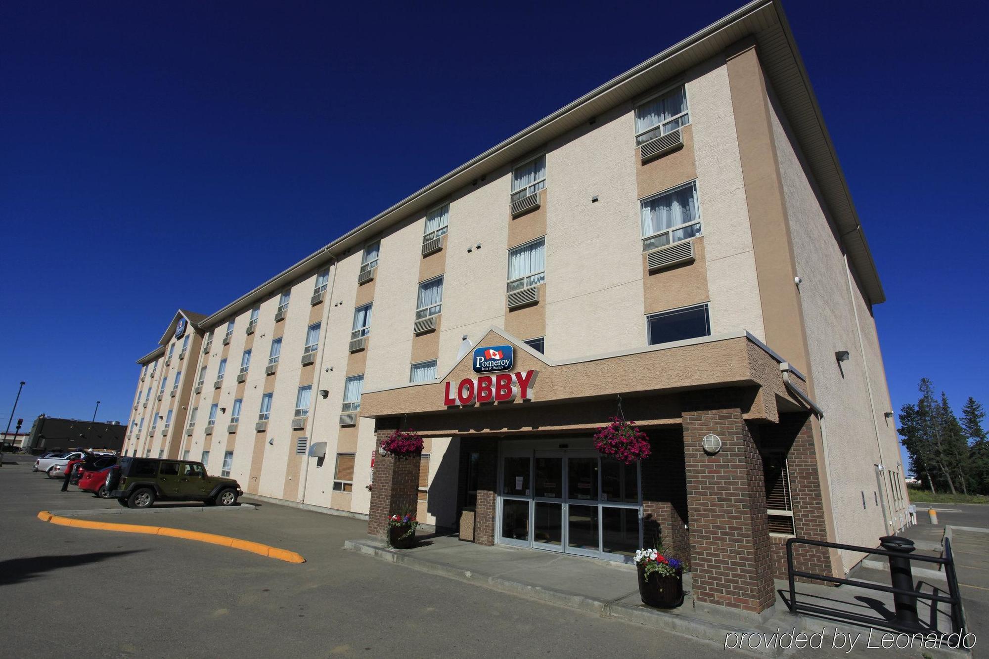 Pomeroy Inn & Suites Fort St. John 외부 사진