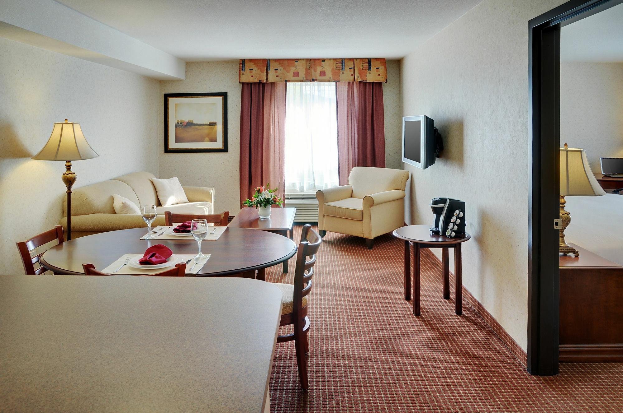 Pomeroy Inn & Suites Fort St. John 외부 사진